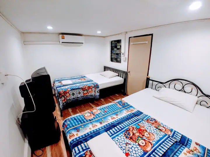 Бангкок: Zuzu Hostel