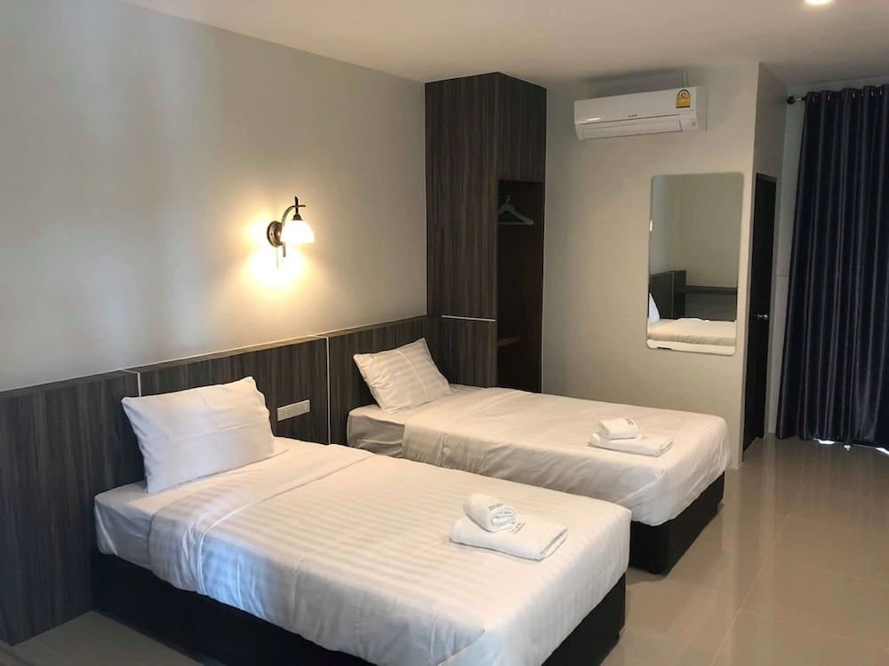 The Hub Suratthani Hotel — фото 1