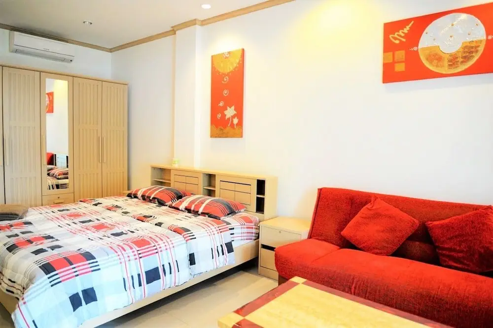 Паттайя: Baan Suan Lalana Te Ground Floor Studio Apartment Jomtien