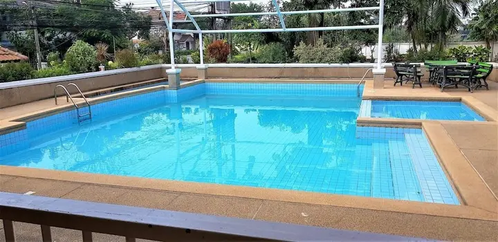 Паттайя: Baan Suan Lalana Te Pattaya