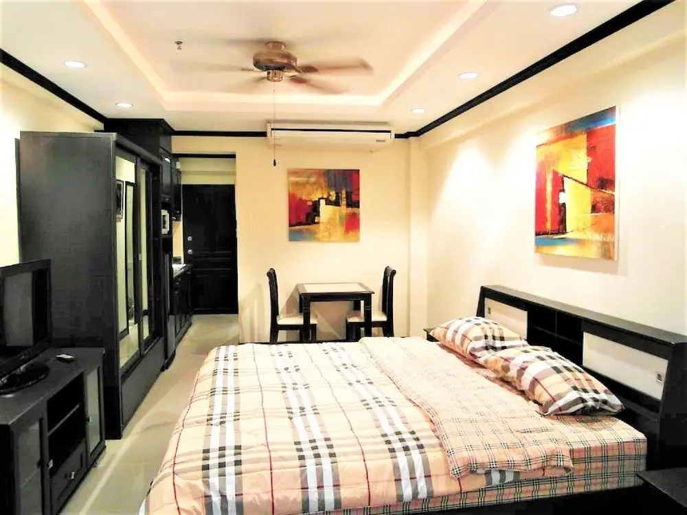 Паттайя: Sea View Beach Condo Jomtien Pattaya Large Pool