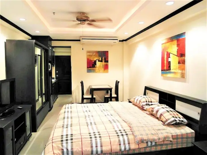 Паттайя: Sea View Beach Condo Jomtien Pattaya Large Pool