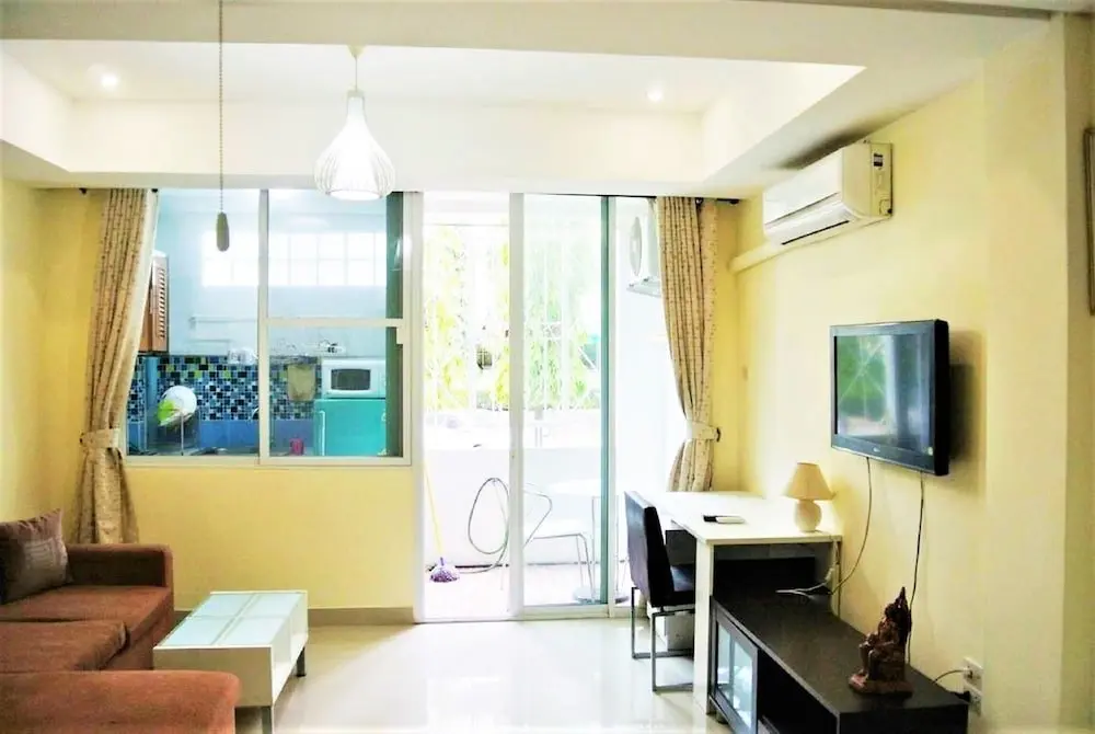 Паттайя: Spanish place central Pattaya great location for nightlife