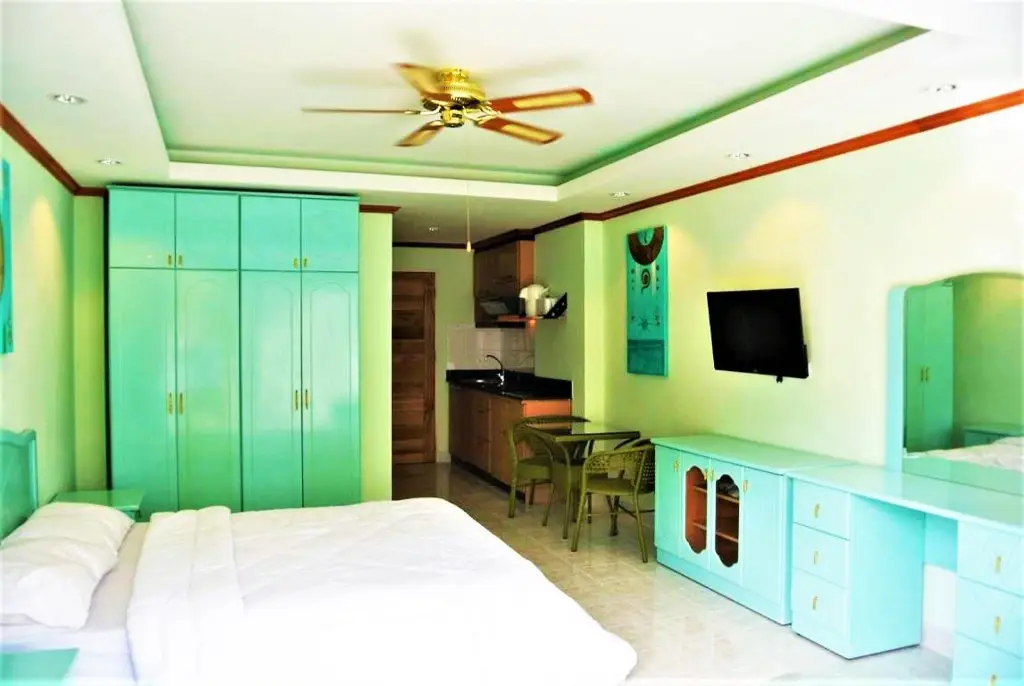 Паттайя: View Talay 1B Pattaya Popular Complex Large Pool Modern Studio Apartment