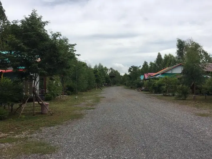 Пан Хуай Пла До: Baan Pak Wangthong