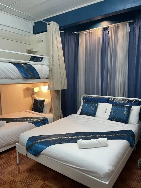 Бангкок: Acozyposhtel