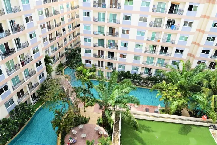 Паттайя: Park Lane studio apartment with swimming pool view Pattaya