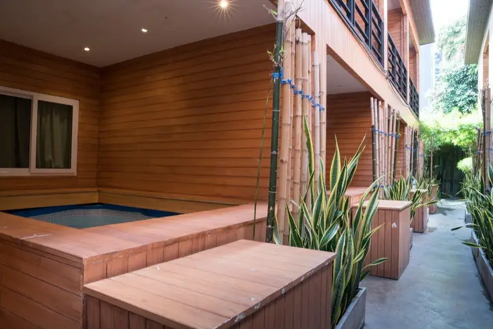 Бангкок: Private Pool Chalet - Comfort in Every Space!