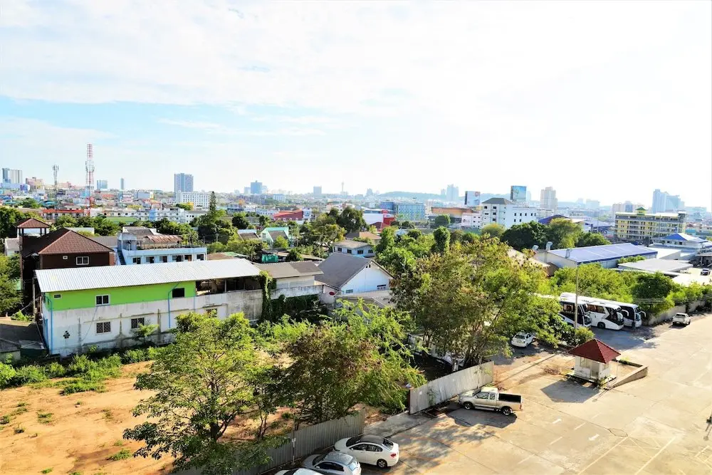 Паттайя: Pattaya Plaza Condotel Large Studio Apartment Sukhumvit