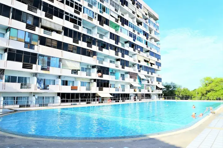 Паттайя: Pattaya Plaza Condotel Large Studio Apartment Sukhumvit