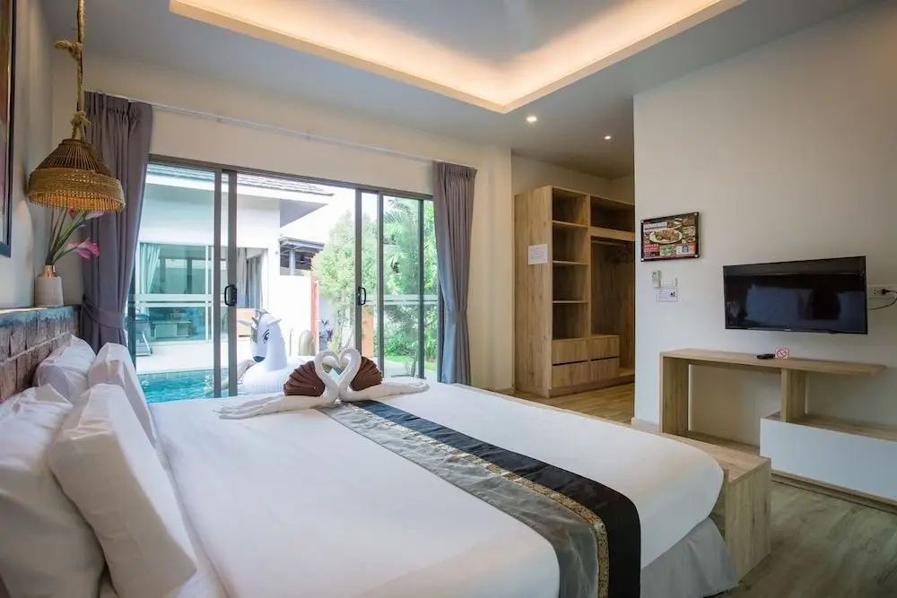 Тхаланг: Yipmunta Pool Villa