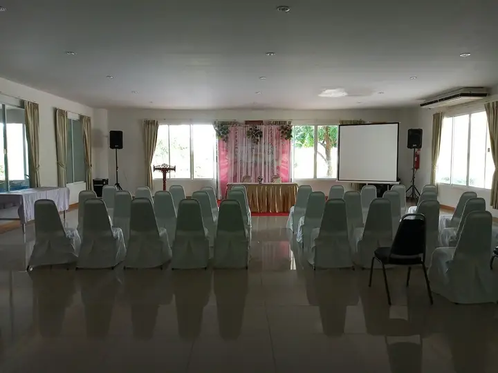 Районг: Wellington Hotel