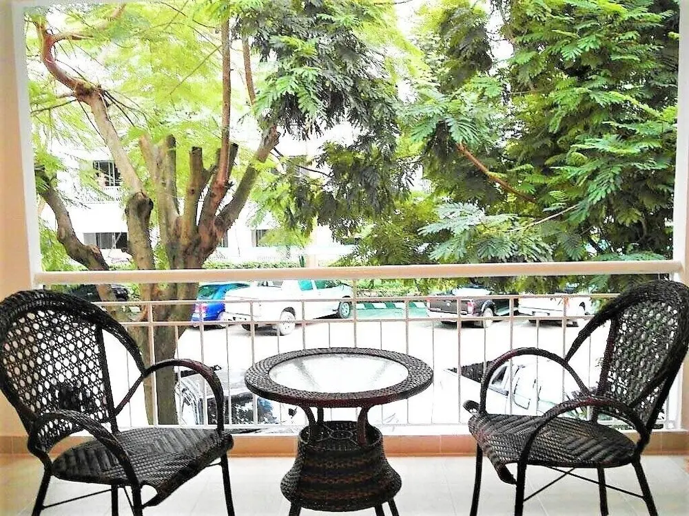 Паттайя: Baan Suan Lalana Td Large studio apartment Jomtien