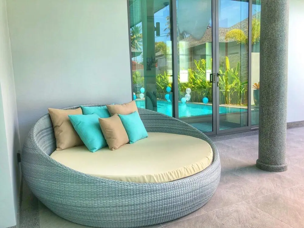 Тхаланг: Attractive 4-Bedroom Pool Villa in Cherngtalay