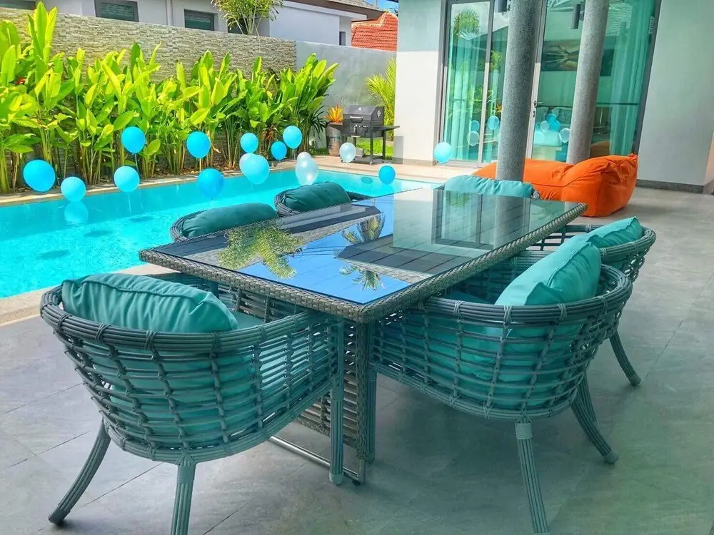 Тхаланг: Attractive 4-Bedroom Pool Villa in Cherngtalay
