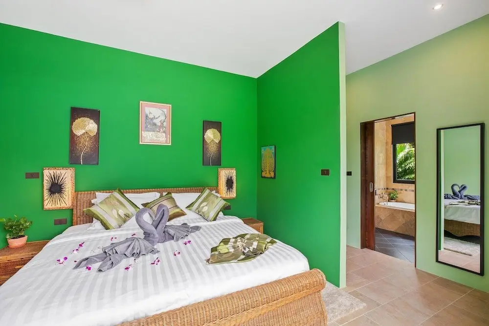 Самуи: Superb Family Hide-away Four Bedroom Garden Villa With Family Pool