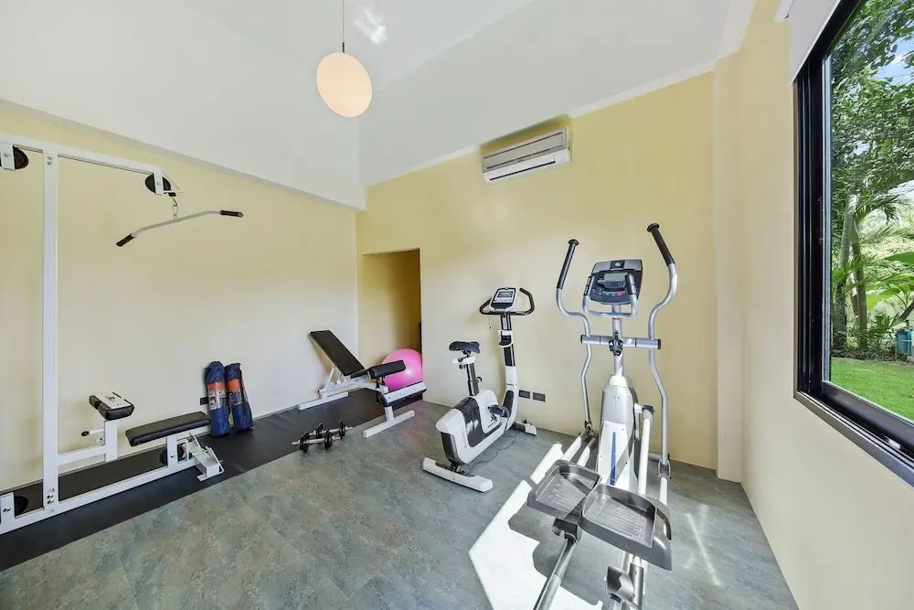 Самуи: Superb Family Hide-away Four Bedroom Garden Villa With Family Pool