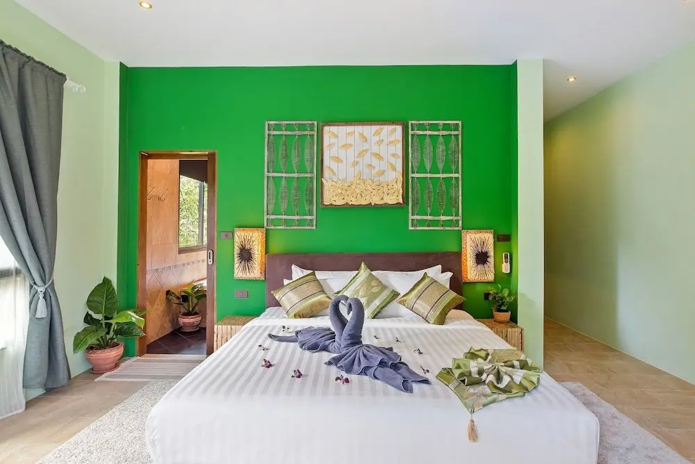 Самуи: Superb Family Hide-away Four Bedroom Garden Villa With Family Pool
