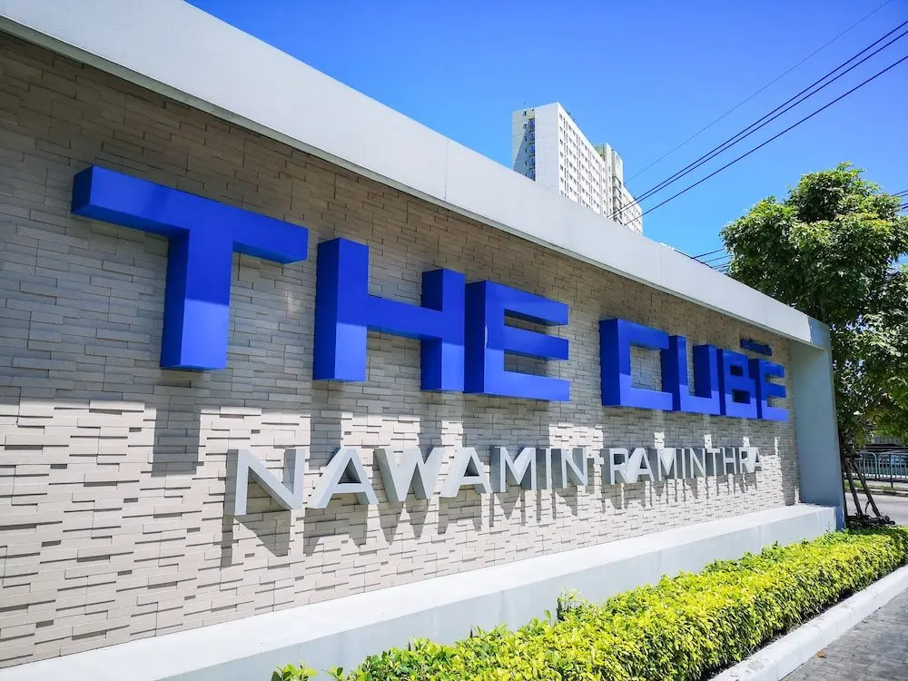 Бангкок: New Condo W Pool And Gym Near Fashion Island Mall