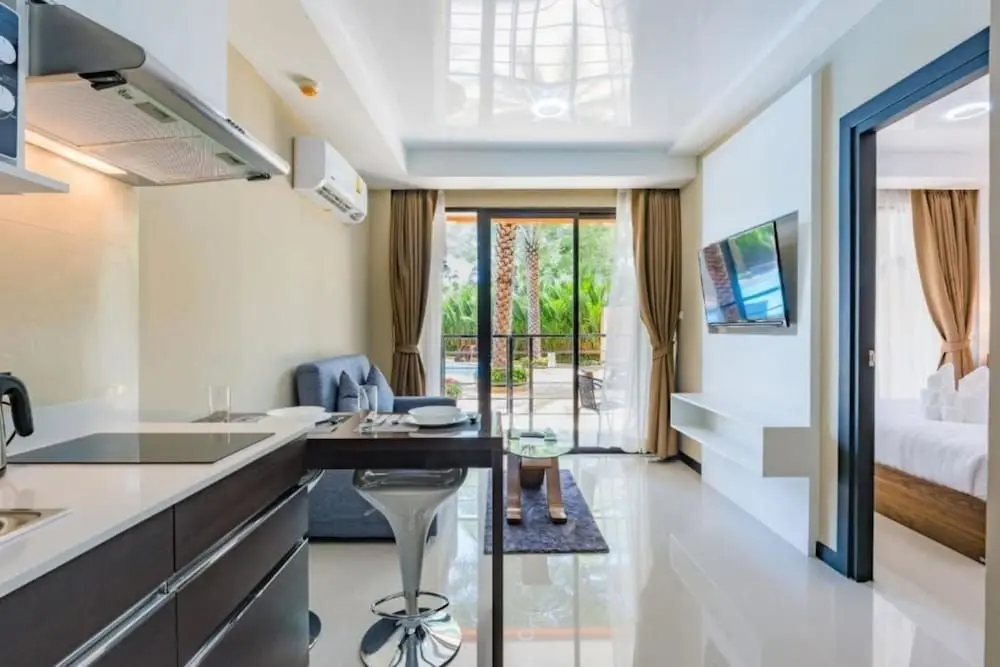 Тхаланг: Mai Khao Beach Condotel by Villacarte