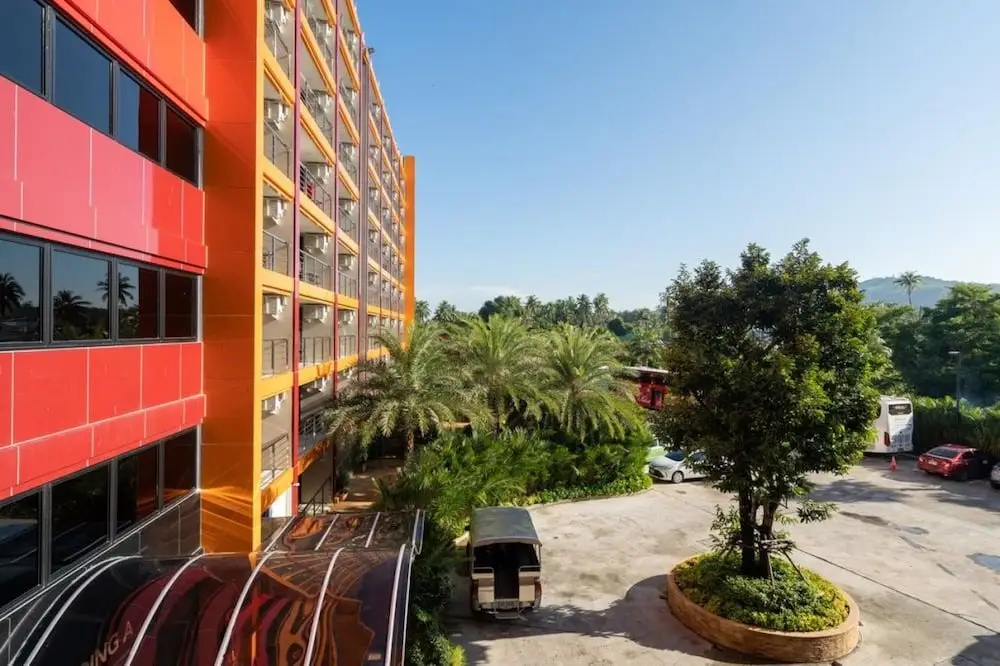 Тхаланг: Mai Khao Beach Condotel by Villacarte