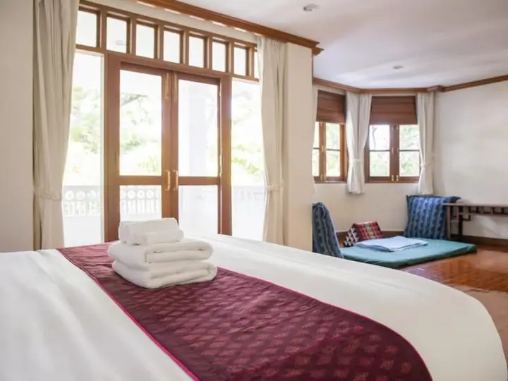 Бангкок: Royal Riverside The Majestic Suite