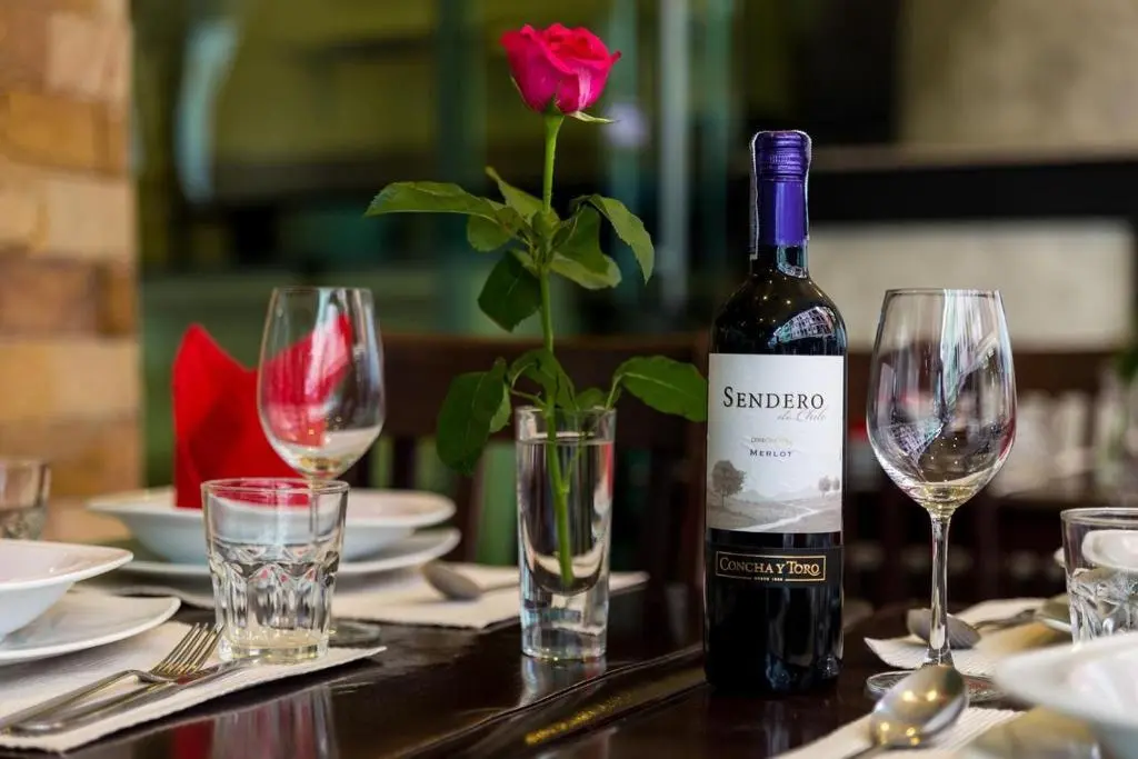 Кату: Room in Guest Room - Guesthouse & Restaurant Belvedere - Central Triple Room With Ac Near the Beach