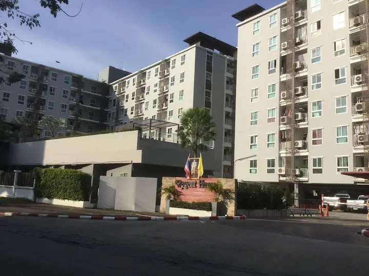 Бангкок: Comfy Room Near Bts Bangna, Free Wifi, Netflix, Pool, Gym