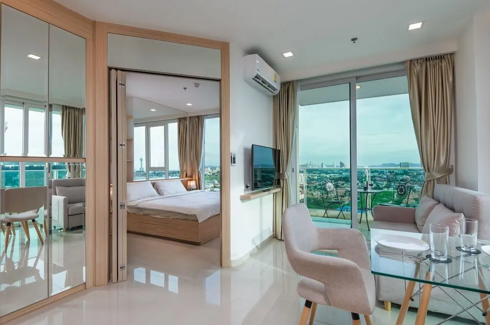 Паттайя: Panoramic Sea, City And Mountain Views by City Garden Tower