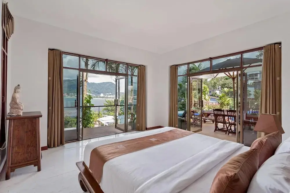 Кату: PraNang 5 Bedroom in Patong