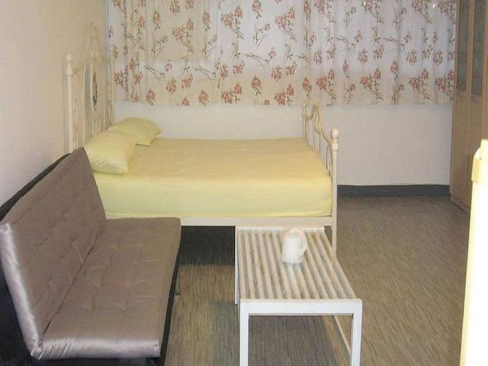 Паккрет: Room in Guest Room - Impact Don Mueang Bangkok Guest House