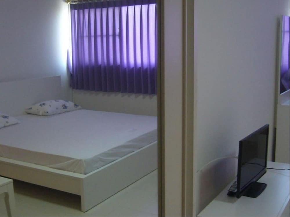 Паккрет: Room in Guest Room - Impact Don Mueang Bangkok Guest House
