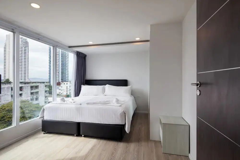 Паттайя: The Rizin Hotel Phratumnak