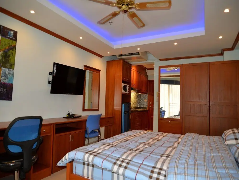 Паттайя: Jomtien Beach Condominium 5th Floor Studio Apartment