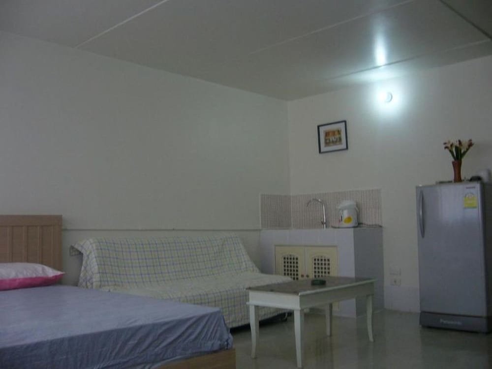 Poppular Palace Don Mueang Bangkok, 5-minute Drive From Impact Arena — фото 1