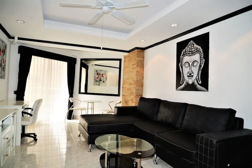Паттайя: Room in Condo - Stylish 1 bed Apartment at Jomtien Beach Condominium
