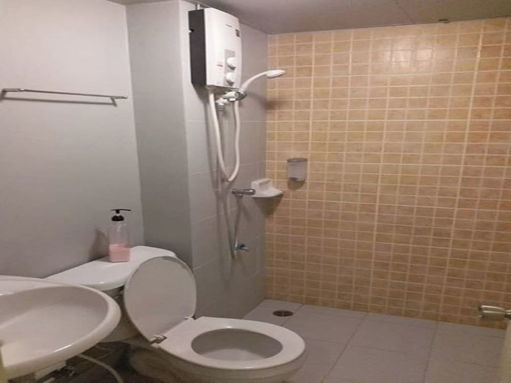 Паккрет: Room in B&B - Poppular Palace Don Mueang Bangkok Triple Room