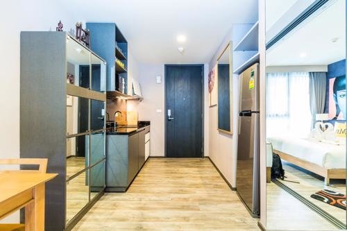 Кату: D144 Unique Pool Access Apartment In The Deck Patong. 2 Pools And Gym.