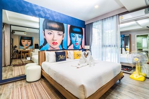 Кату: D144 Unique Pool Access Apartment In The Deck Patong. 2 Pools And Gym.