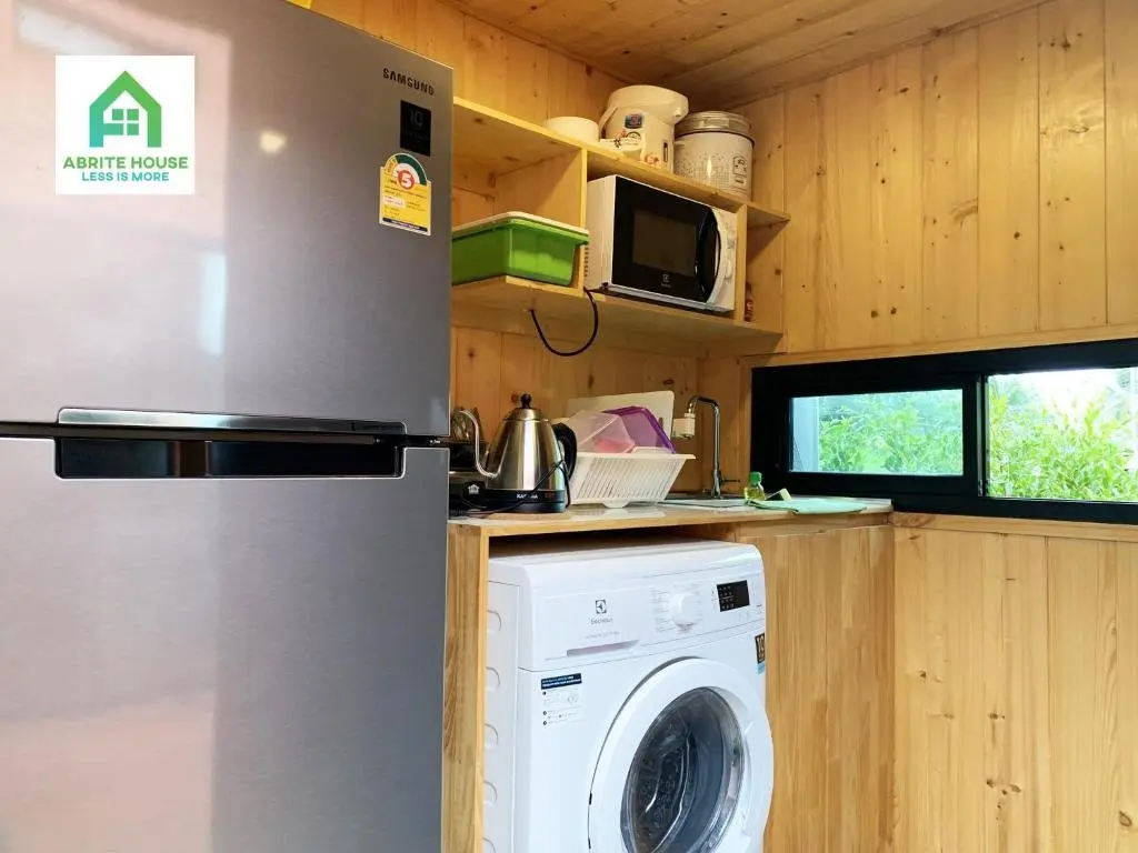 Ланта: Tiny House on Koh Lanta Only 2 Minutes Walk to the Beach