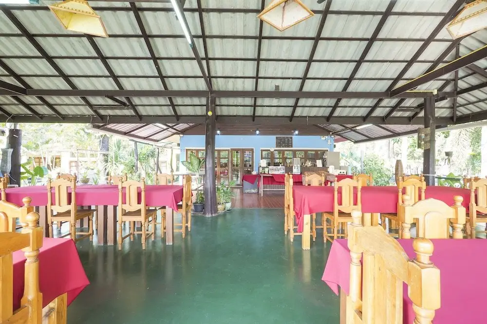 Чианграй: 920 Saensukkho Hotel And Resorts