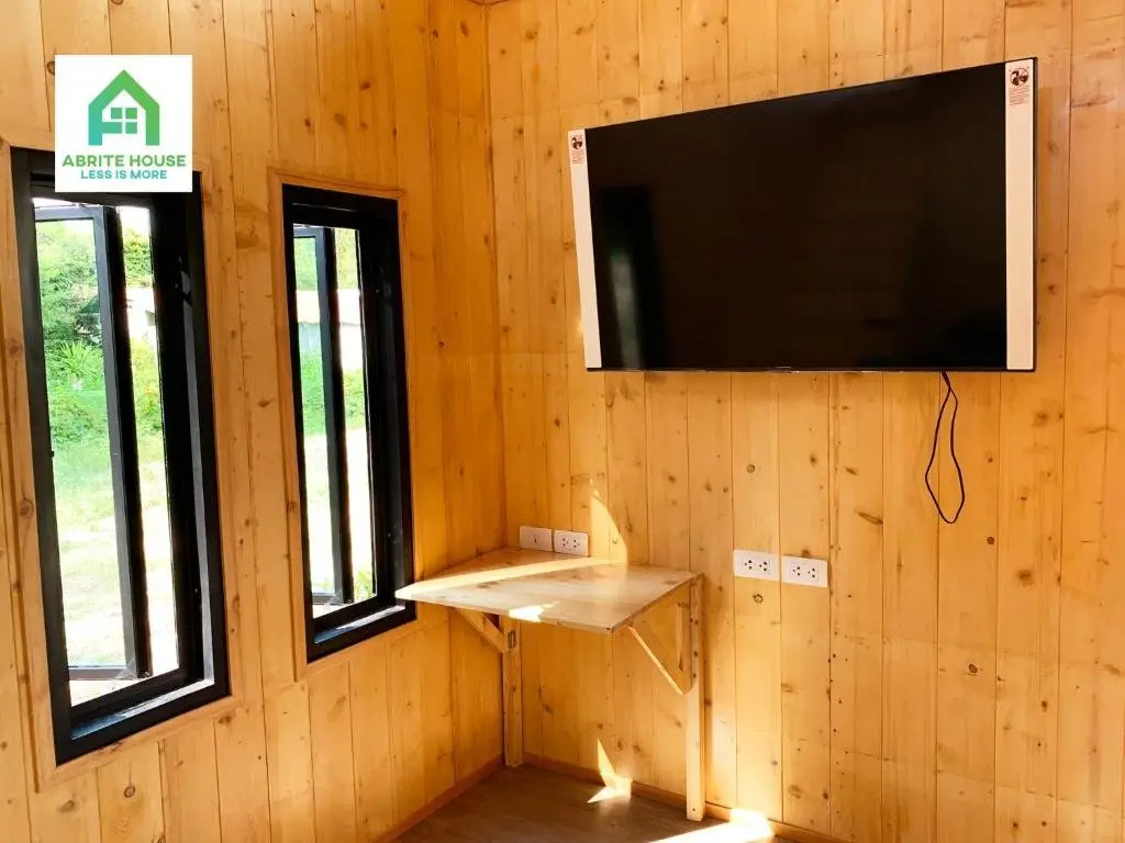 Ланта: 2 Tiny Houses on Koh Lanta Only 2 Minutes Walk to the Beach