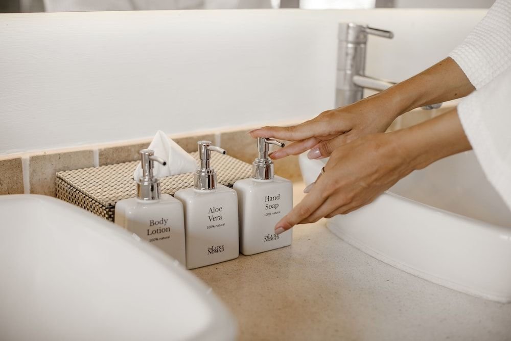 Самуи: naked Home Baan Jakawan · Koh Samui