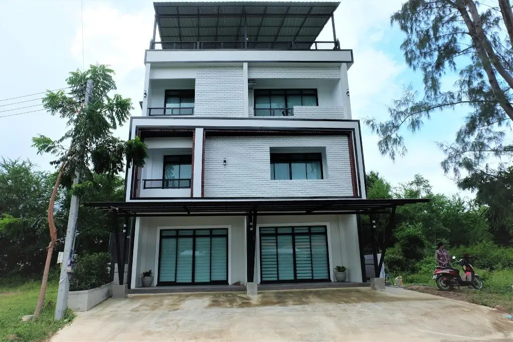 Пранбури : Rubrom&Chomview Hauhin Pranburi
