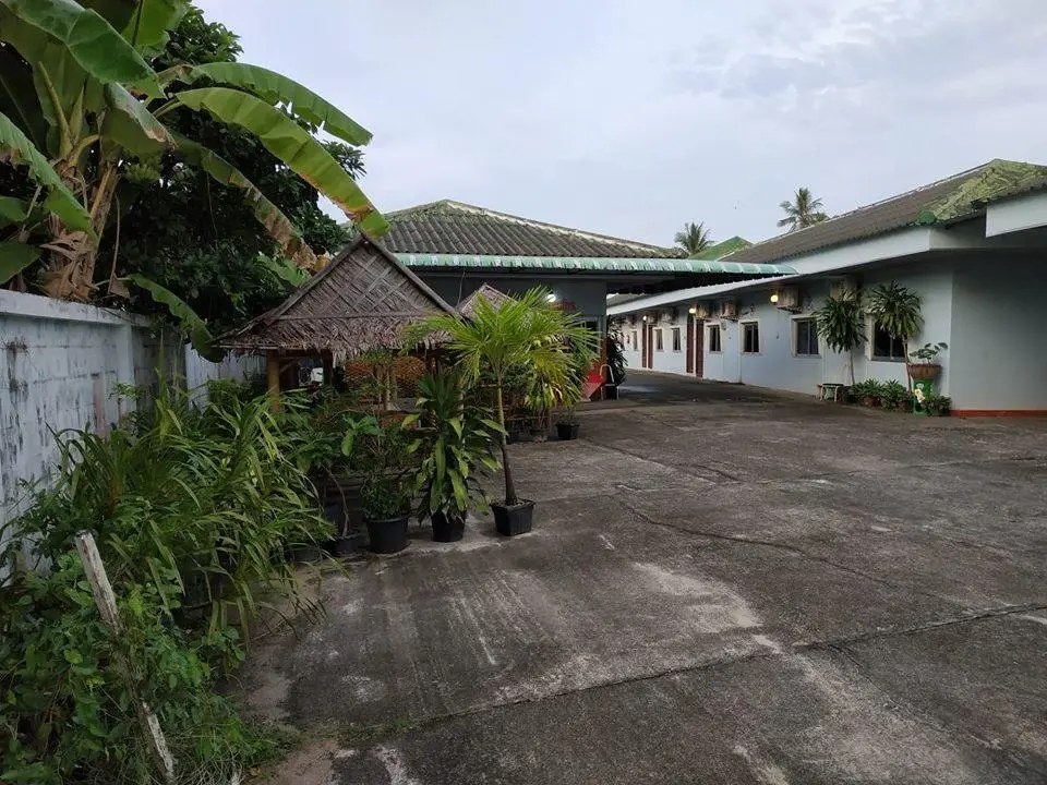 Сатун: Metro Palace Satun