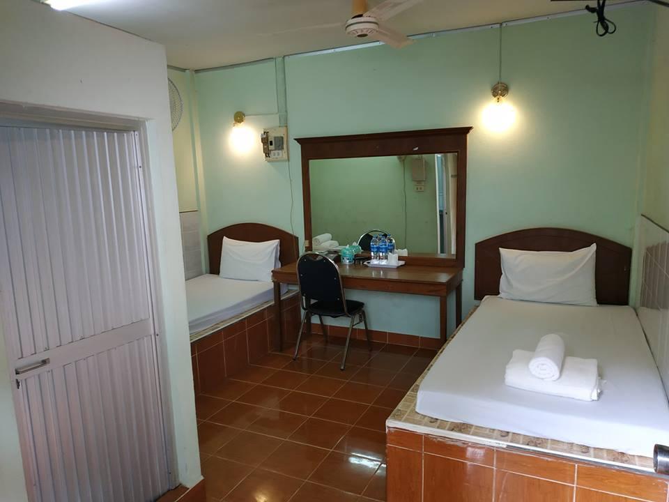 Сатун: Metro Palace Satun
