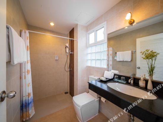 Хуахин: BLU Marine Hua Hin Resort and Villas (SHA Extra Plus)