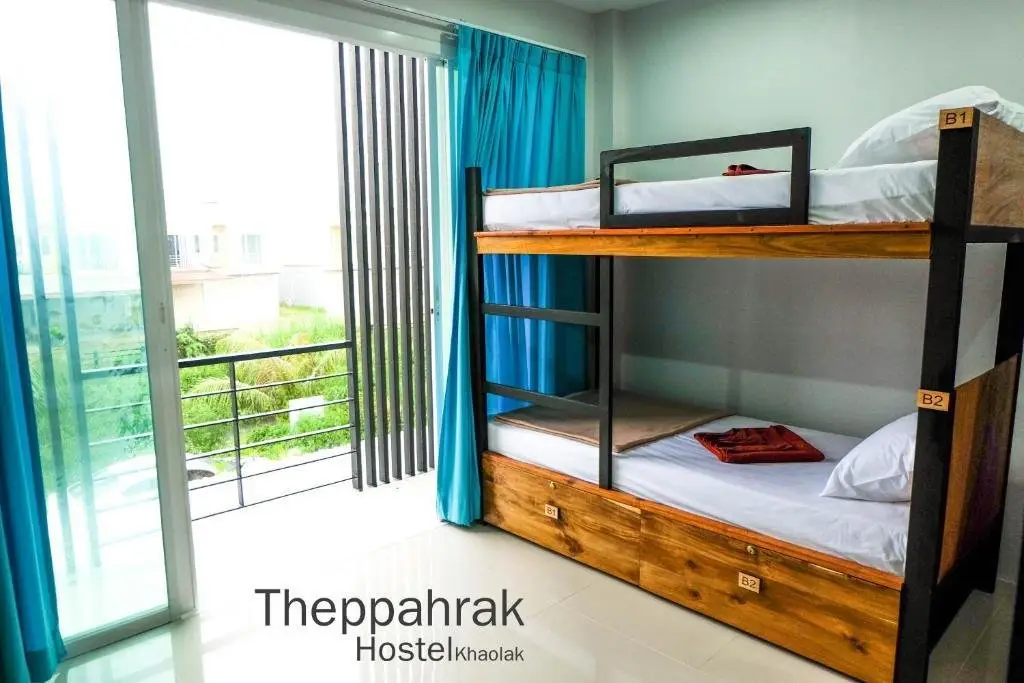 Као Лак: Theppahrak Hostel Khaolak