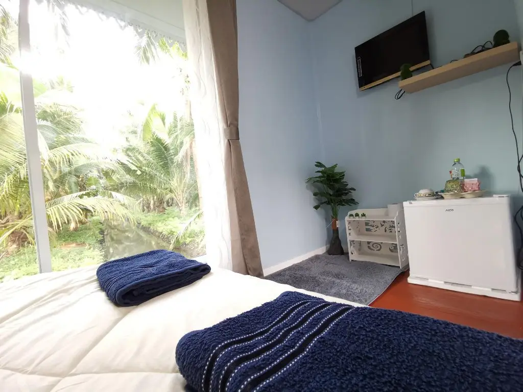 Дамноен Садуак: Bankunlayahomestay