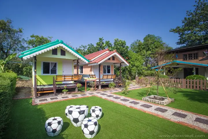 Дамноен Садуак: Bankunlayahomestay